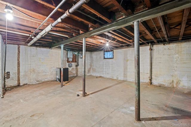 118-16 231 Street, Cambria Heights, NY 11411