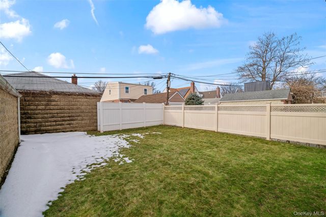 118-16 231 Street, Cambria Heights, NY 11411