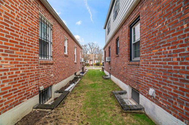 118-16 231 Street, Cambria Heights, NY 11411