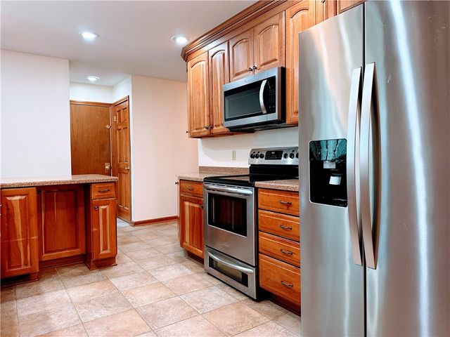 195 Hamlin Center Rd, Hamlin, NY 14468