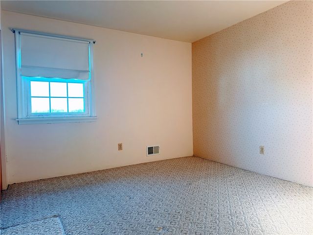 195 Hamlin Center Rd, Hamlin, NY 14468