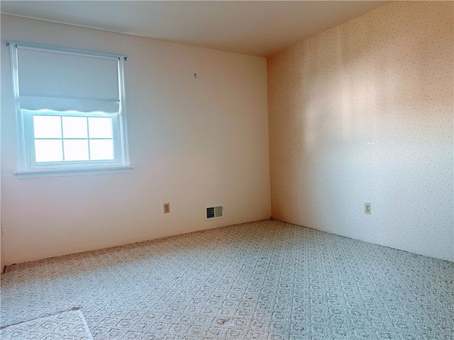 195 Hamlin Center Rd, Hamlin, NY 14468