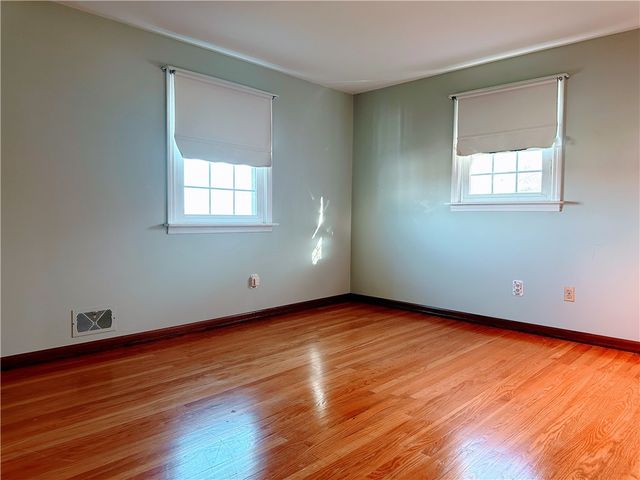 195 Hamlin Center Rd, Hamlin, NY 14468