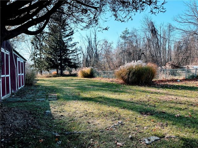 195 Hamlin Center Rd, Hamlin, NY 14468