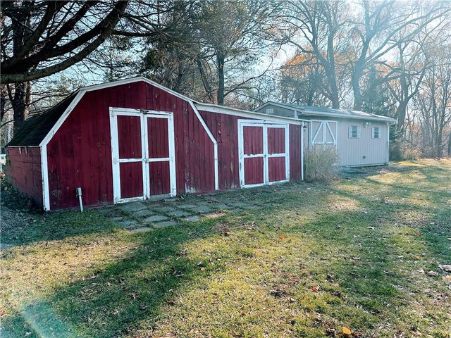 195 Hamlin Center Rd, Hamlin, NY 14468