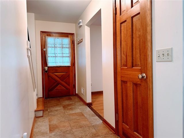 195 Hamlin Center Rd, Hamlin, NY 14468