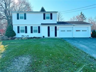 195 Hamlin Center Rd, Hamlin, NY 14468