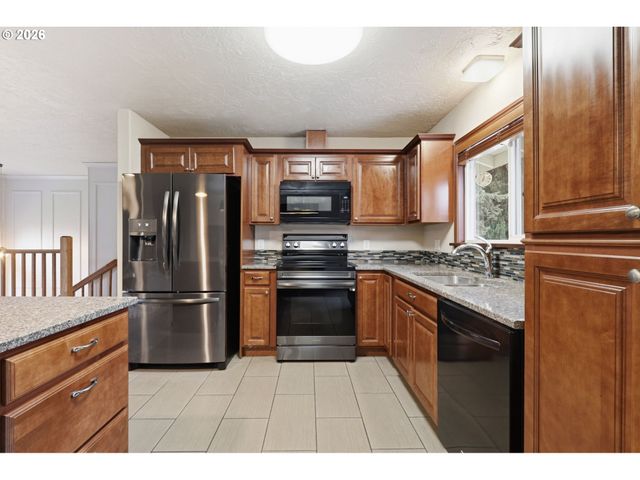 7059 Ne QUATAMA St, Hillsboro, OR 97124