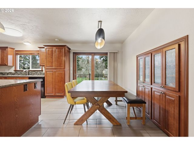 7059 Ne QUATAMA St, Hillsboro, OR 97124