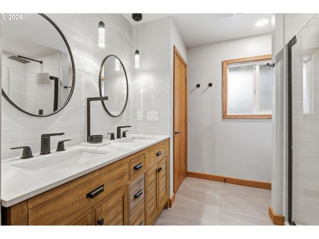 7059 Ne QUATAMA St, Hillsboro, OR 97124