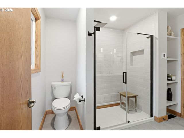 7059 Ne QUATAMA St, Hillsboro, OR 97124