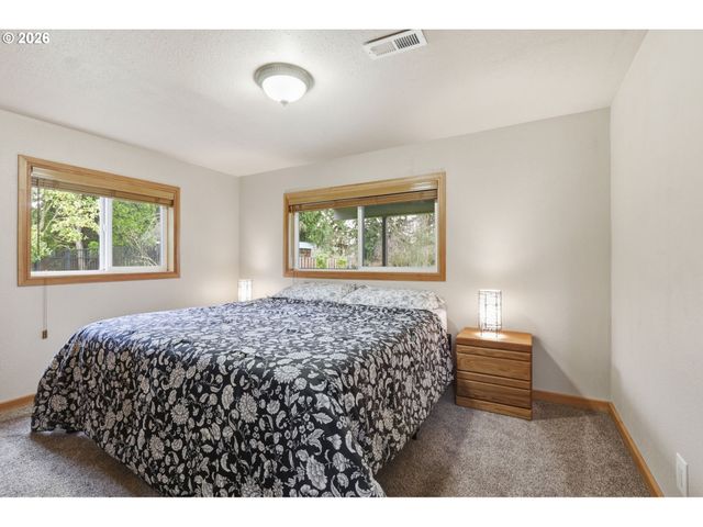 7059 Ne QUATAMA St, Hillsboro, OR 97124