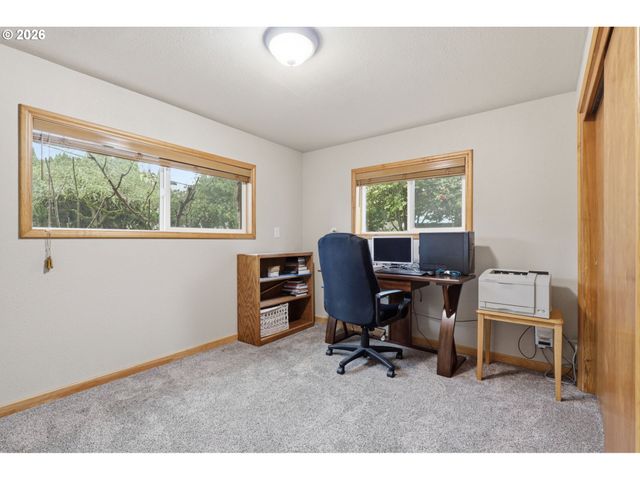 7059 Ne QUATAMA St, Hillsboro, OR 97124