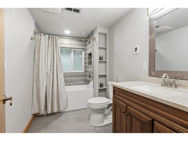 7059 Ne QUATAMA St, Hillsboro, OR 97124