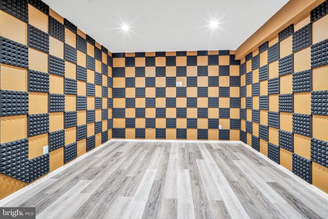 1066 BRISTOL RD, Southampton, PA 18966