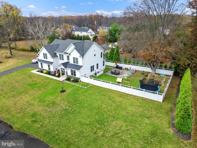 1066 BRISTOL RD, Southampton, PA 18966