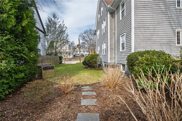 121 Governor Street 1, Providence, RI 02906