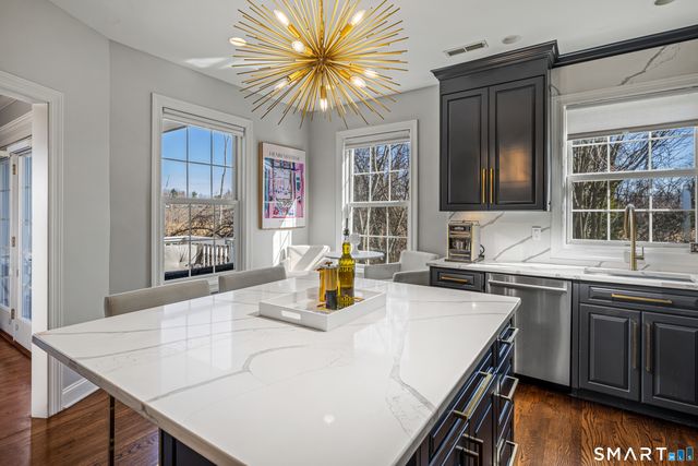 71 Aberdeen Way 71, Fairfield, CT 06890