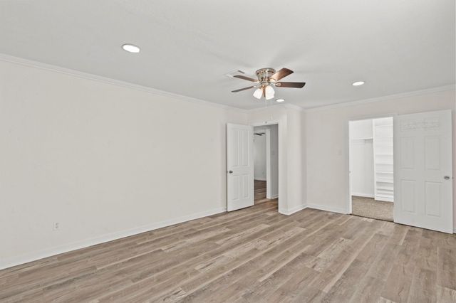 1132 18th Avenue N, Texas City, TX 77590