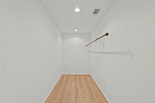 1132 18th Avenue N, Texas City, TX 77590