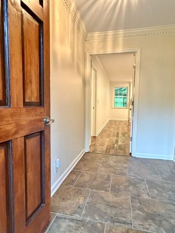 2016 Sunny Side Dr, Brentwood, TN 37027