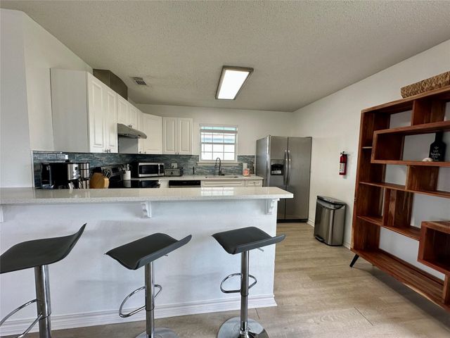22810 Fresca Street, Galveston, TX 77554