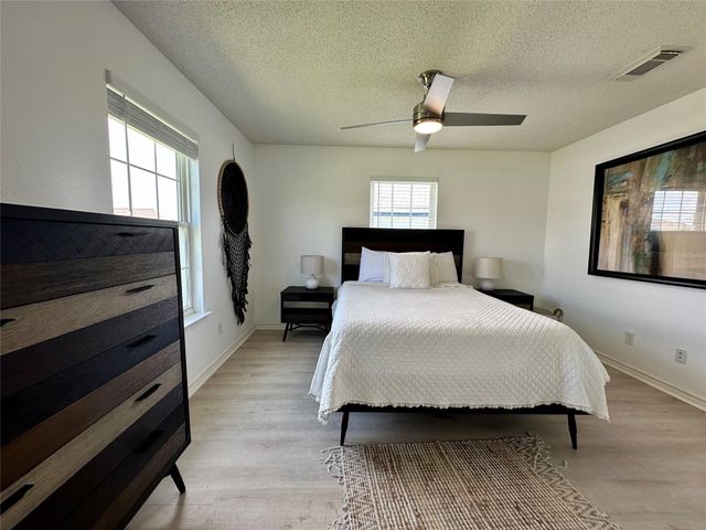 22810 Fresca Street, Galveston, TX 77554
