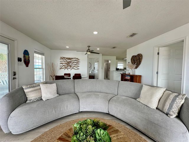 22810 Fresca Street, Galveston, TX 77554