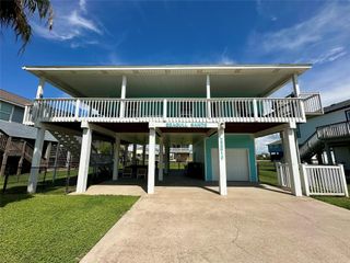 22810 Fresca Street, Galveston, TX 77554