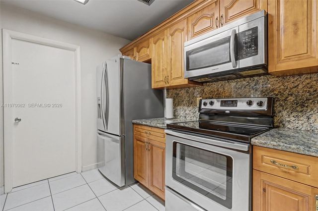 4275 NW 197th St, Miami Gardens, FL 33055