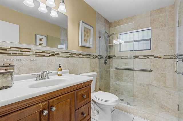 4275 NW 197th St, Miami Gardens, FL 33055