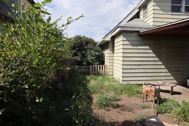 408 E Providence Ave, Spokane, WA 99207