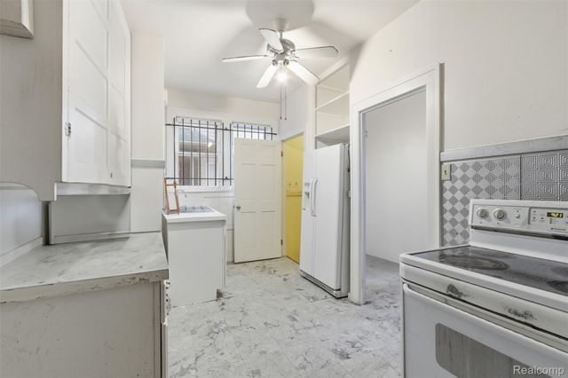 2057 Atkinson Street, Detroit, MI 48206