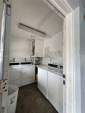 300 NE 191st St 219, Miami, FL 33179