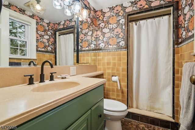 289 Western Dr S., South Orange Village Twp., NJ 07079