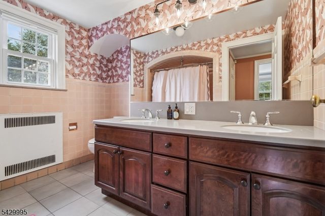 289 Western Dr S., South Orange Village Twp., NJ 07079