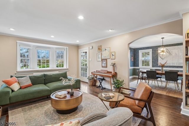 289 Western Dr S., South Orange Village Twp., NJ 07079