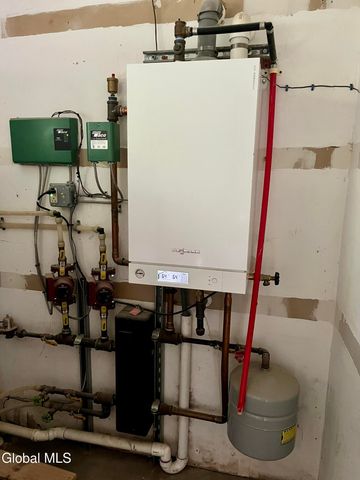 2819 New York 10, Summit, NY 12175