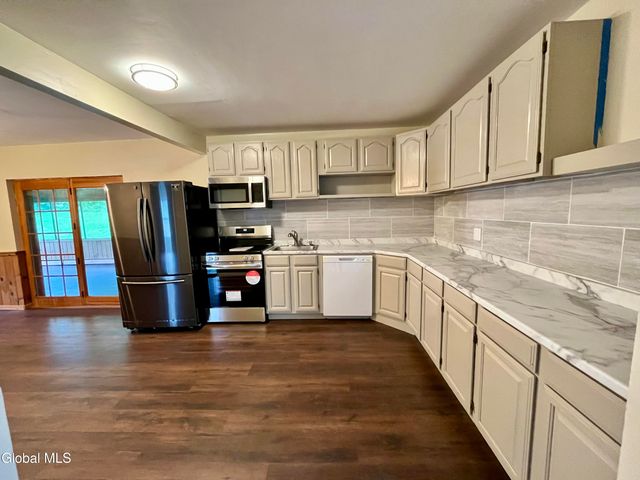 2819 New York 10, Summit, NY 12175