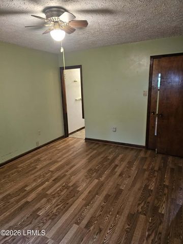 5003 Luella Street, Beaufort, SC 29906