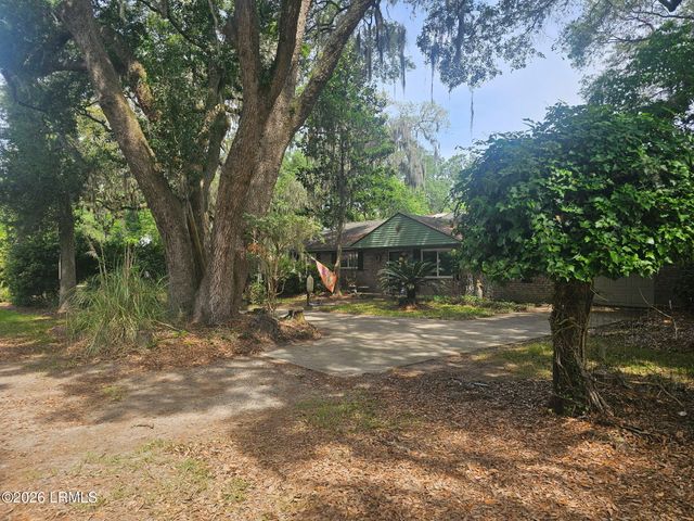5003 Luella Street, Beaufort, SC 29906