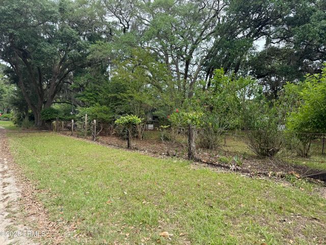 5003 Luella Street, Beaufort, SC 29906