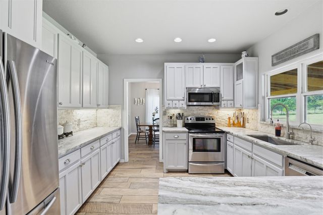150 Summer Stone Court, Weatherford, TX 76087