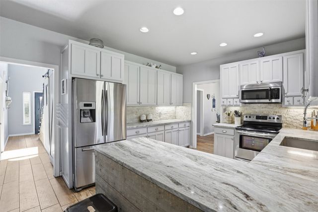 150 Summer Stone Court, Weatherford, TX 76087