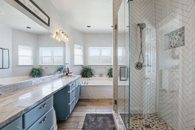 150 Summer Stone Court, Weatherford, TX 76087