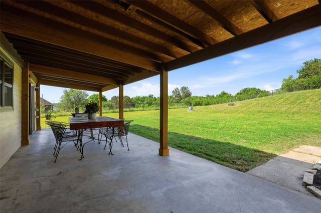 150 Summer Stone Court, Weatherford, TX 76087