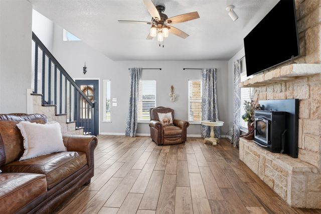 150 Summer Stone Court, Weatherford, TX 76087