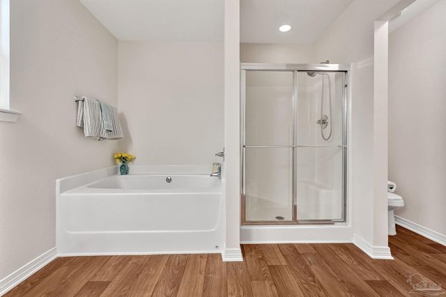 3103 Lynn Dr, Navarre, FL 32566