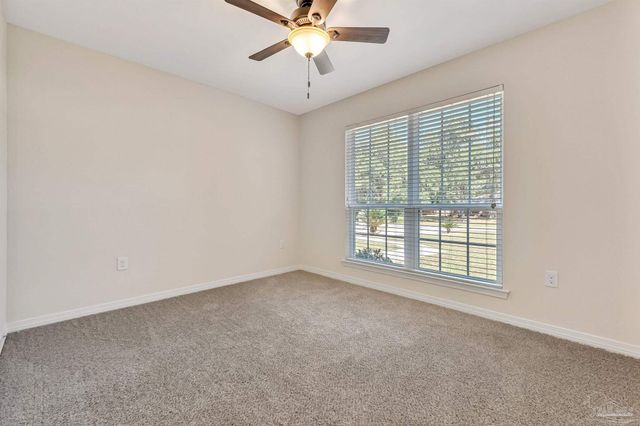 3103 Lynn Dr, Navarre, FL 32566