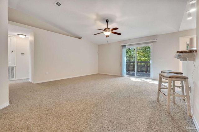 3103 Lynn Dr, Navarre, FL 32566